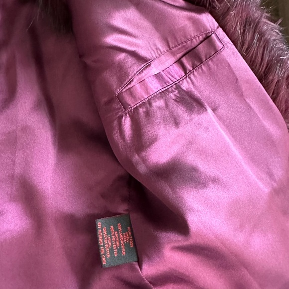 NWOT Adrienne Landau winter faux fur purple/plum vest. Size M - Picture 6 of 7